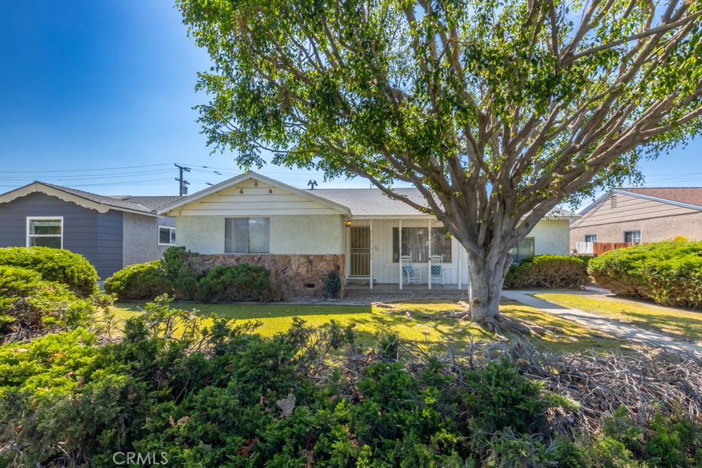 Realtor Jon M Perez in Anaheim, CA (2)