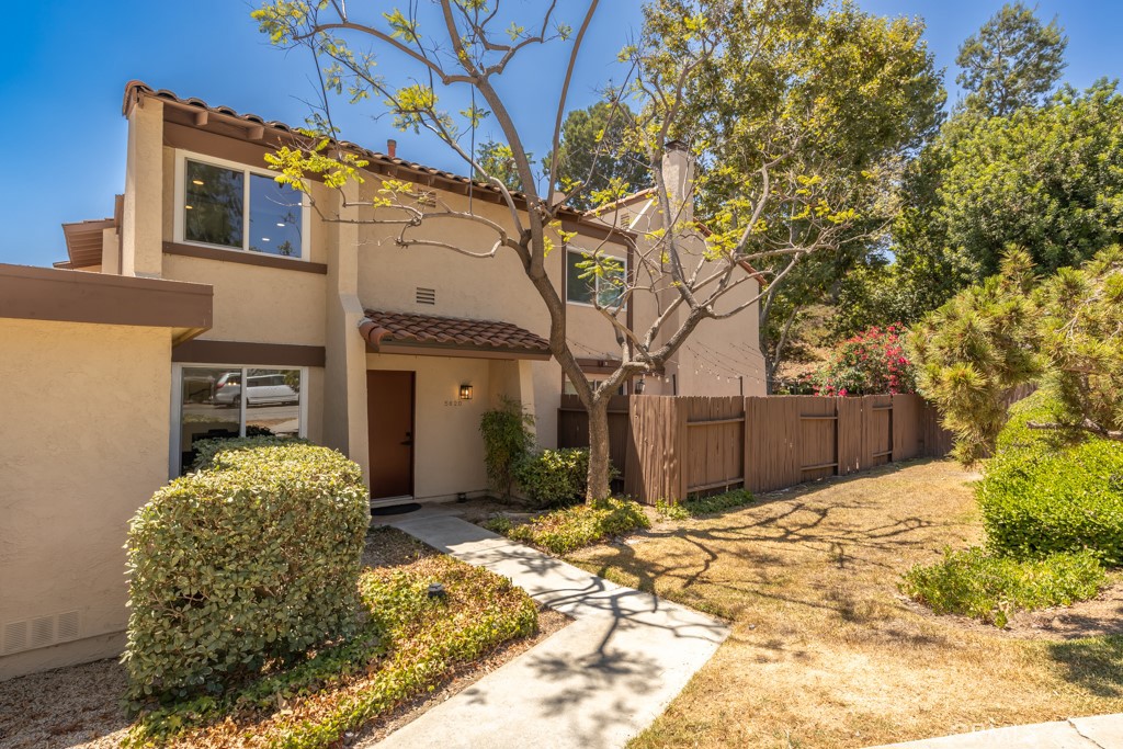 Realtor Jon M Perez in Anaheim, CA (4)