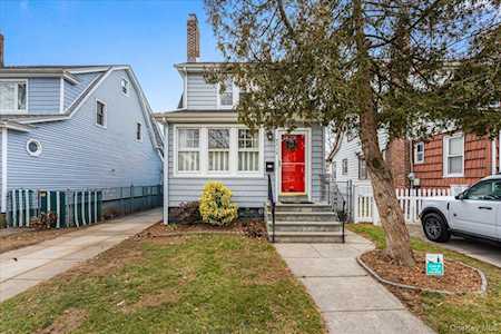 Evantz Saint-Gerard: Licensed Real Estate Salesperson in Flushing, NY (6)