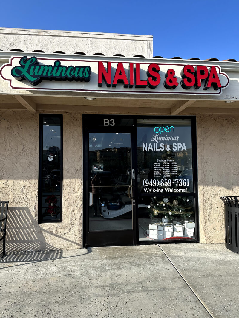 Luminous Nails & Spa in Laguna Hills, CA (4)