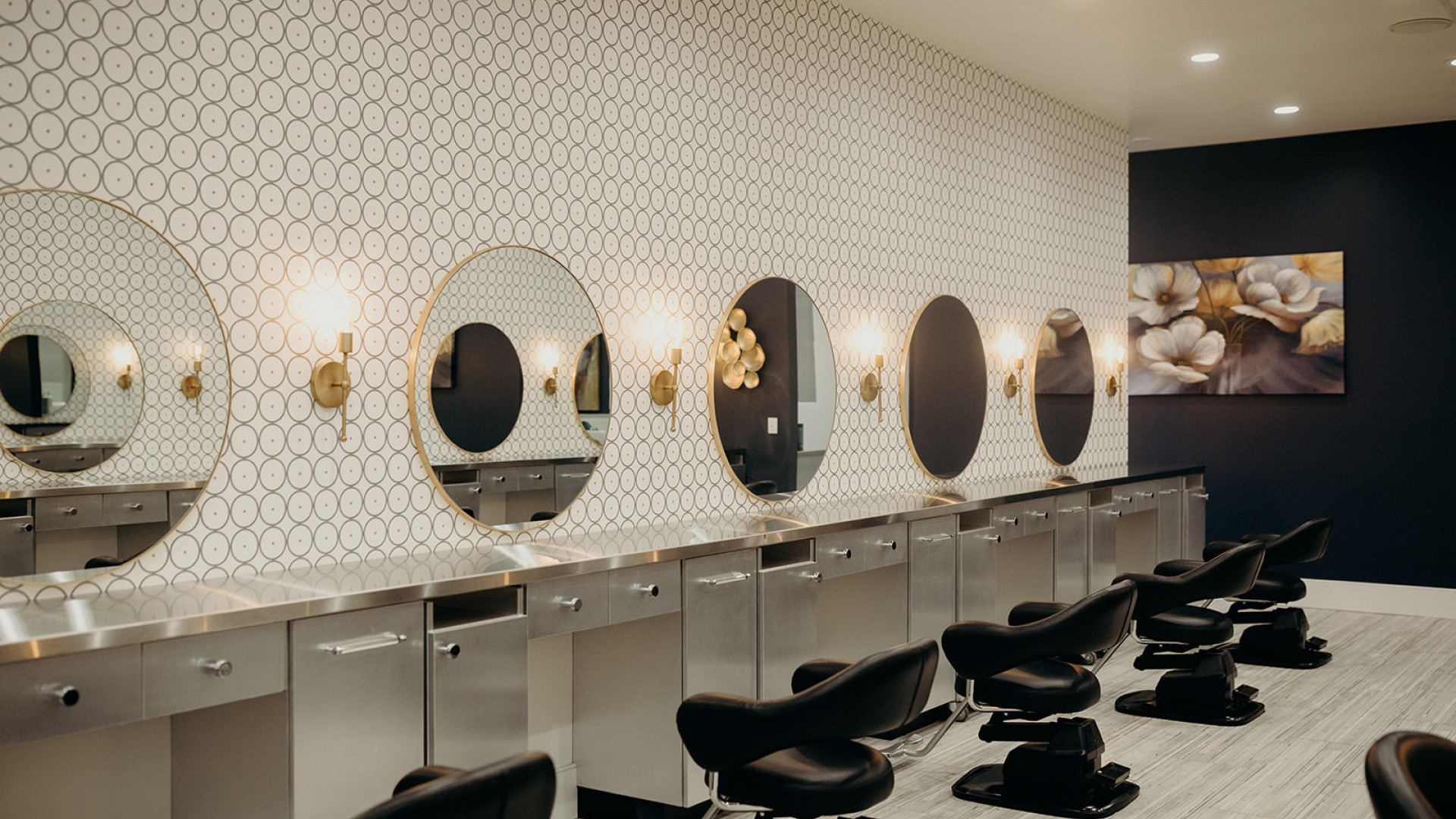 Lennonheads Salon and Spa in Worthington, OH