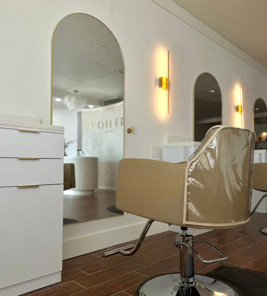 Foiled Salon & Spa in Tarpon Springs, FL (2)
