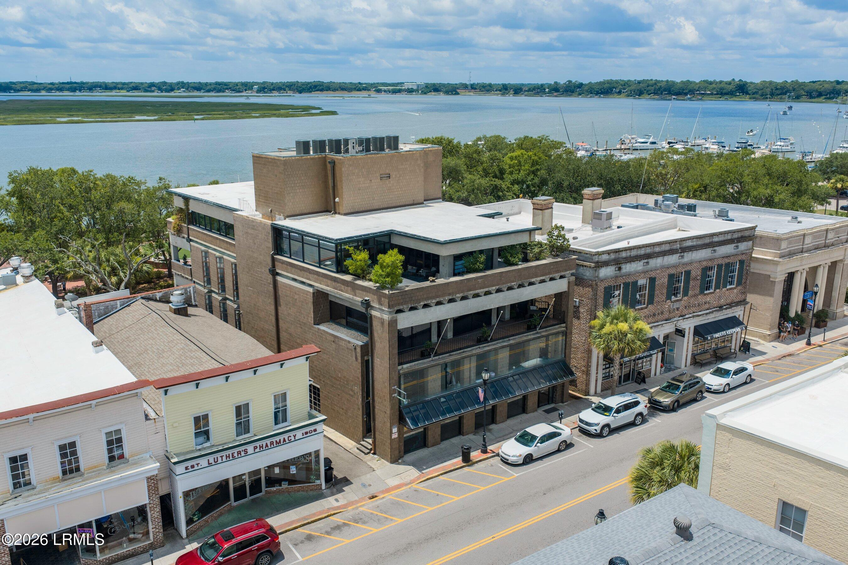 Jennifer Boecker, Realtor - The HomesFinder Realty Group in Beaufort, SC (6)