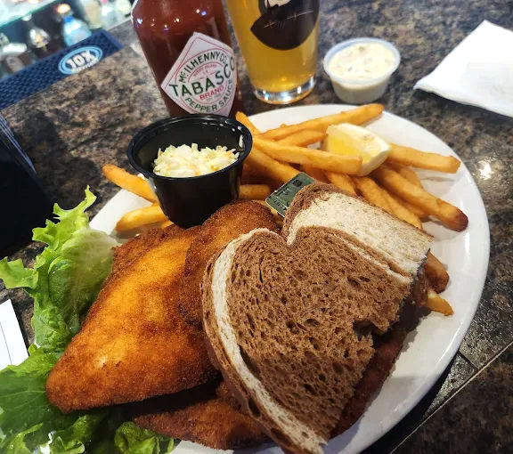 Dirty Dime Tavern in Cudahy, WI (3)