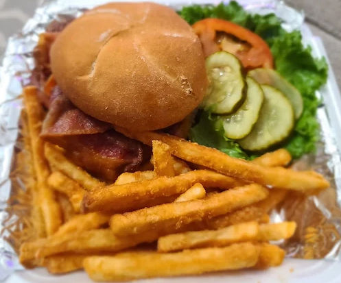 Dirty Dime Tavern in Cudahy, WI (5)