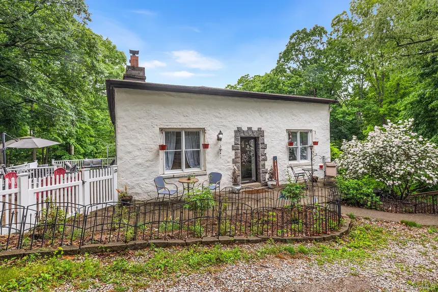 Keith Simone Real Estate in White Plains, NY (2)