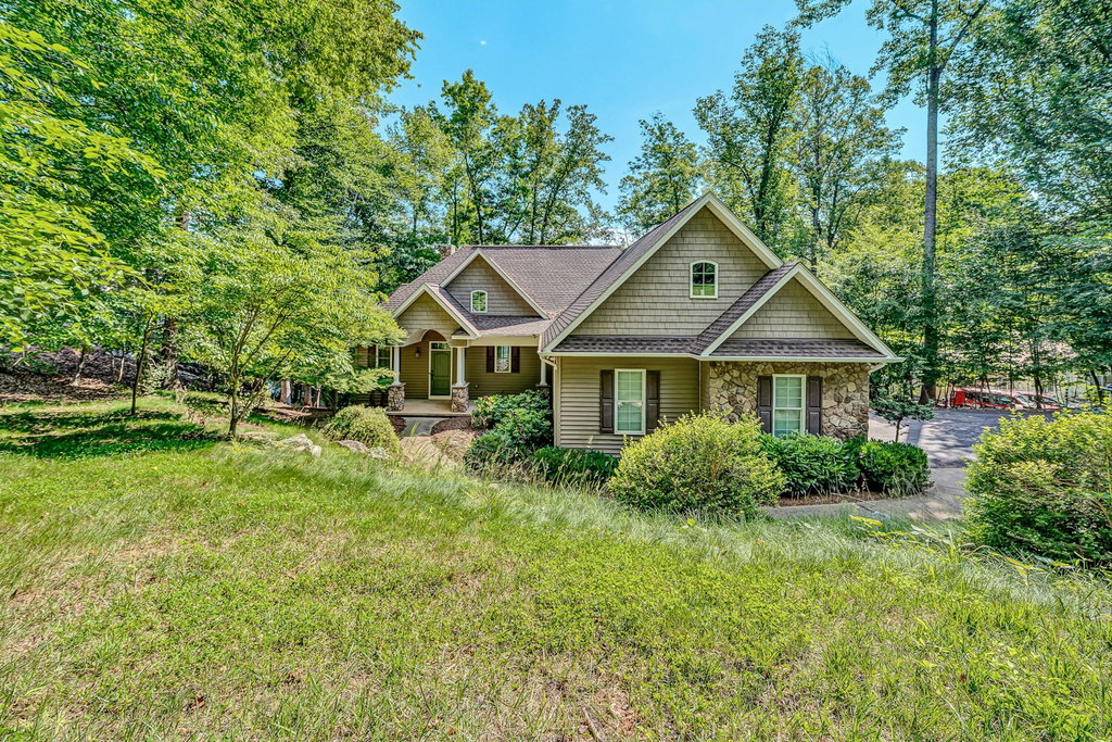 Brad Thomas - Realtor in Vinton, VA (2)