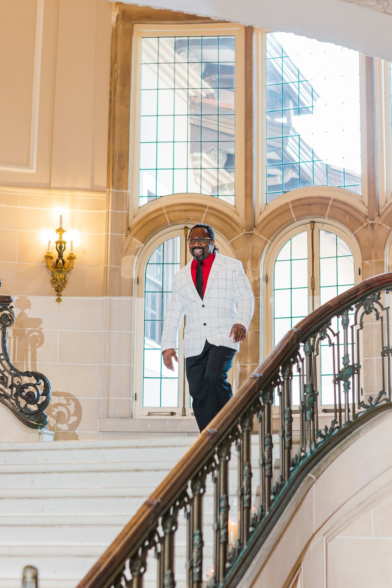 Charizma Entertainment DJs | Weddings | Mitzvahs | Corporate | Non Profit in Northbrook, IL