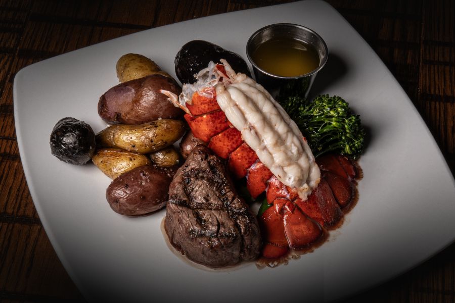 Square 22 Restaurant and Bar in Strongsville, OH (4)