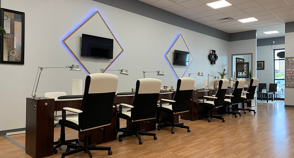 Elegant Nails in Bridgeport, WV (2)