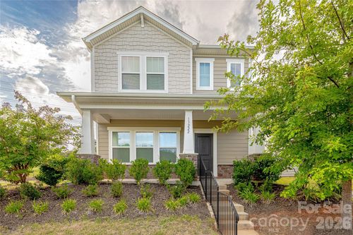 Lacey Reeves Realty in Lenoir, NC (3)