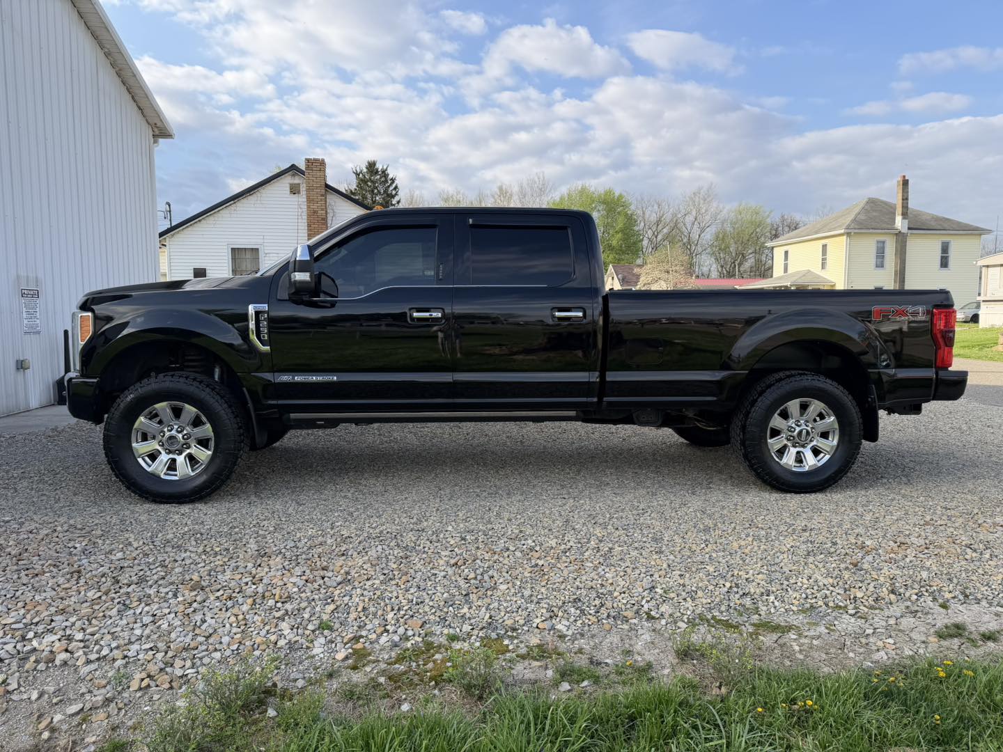 Fitchin Automotive Detailing & Window Tinting in Coshocton, OH (4)