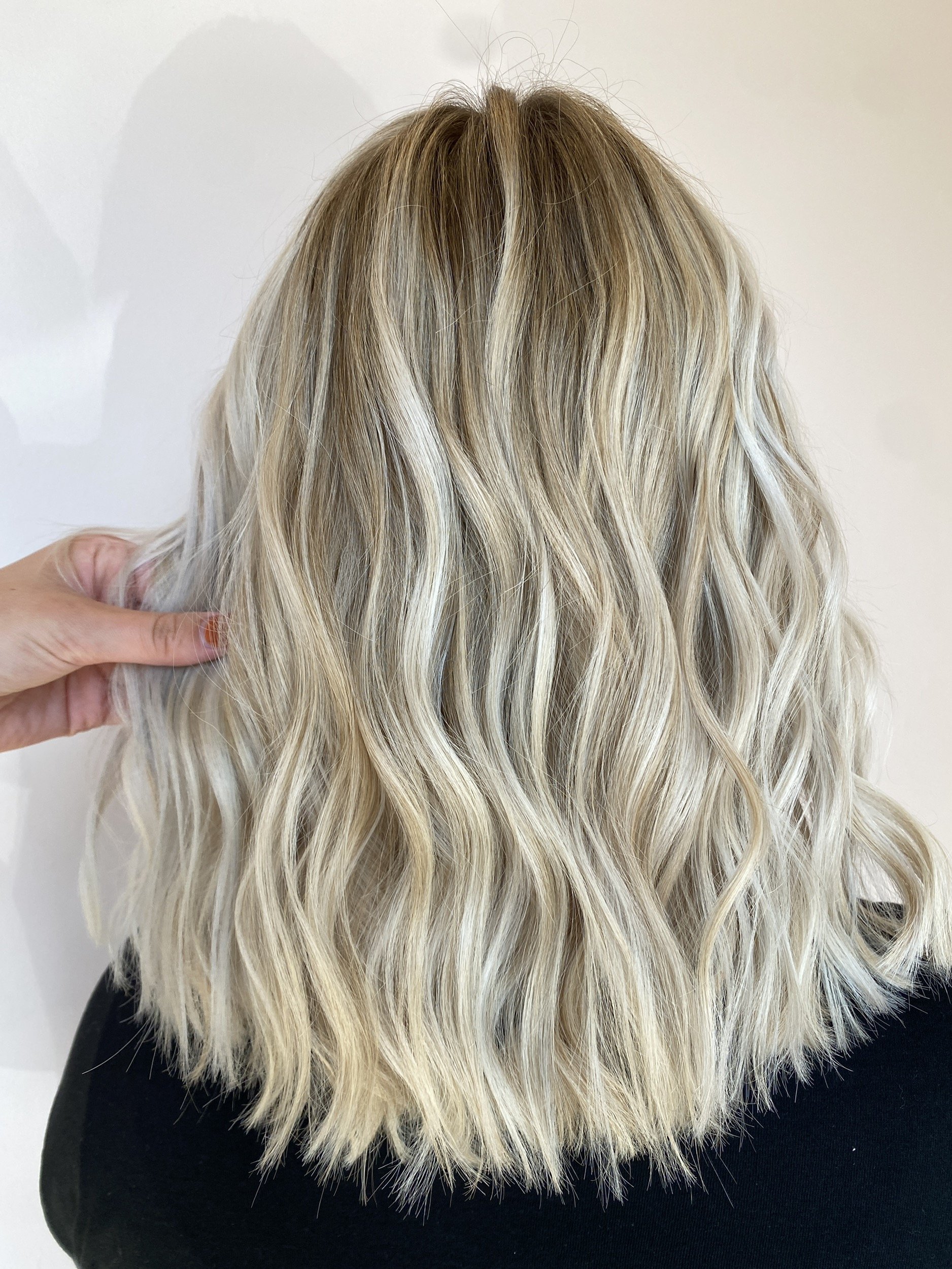 The Sunday Hair Collective in Oak Lawn, IL (4)