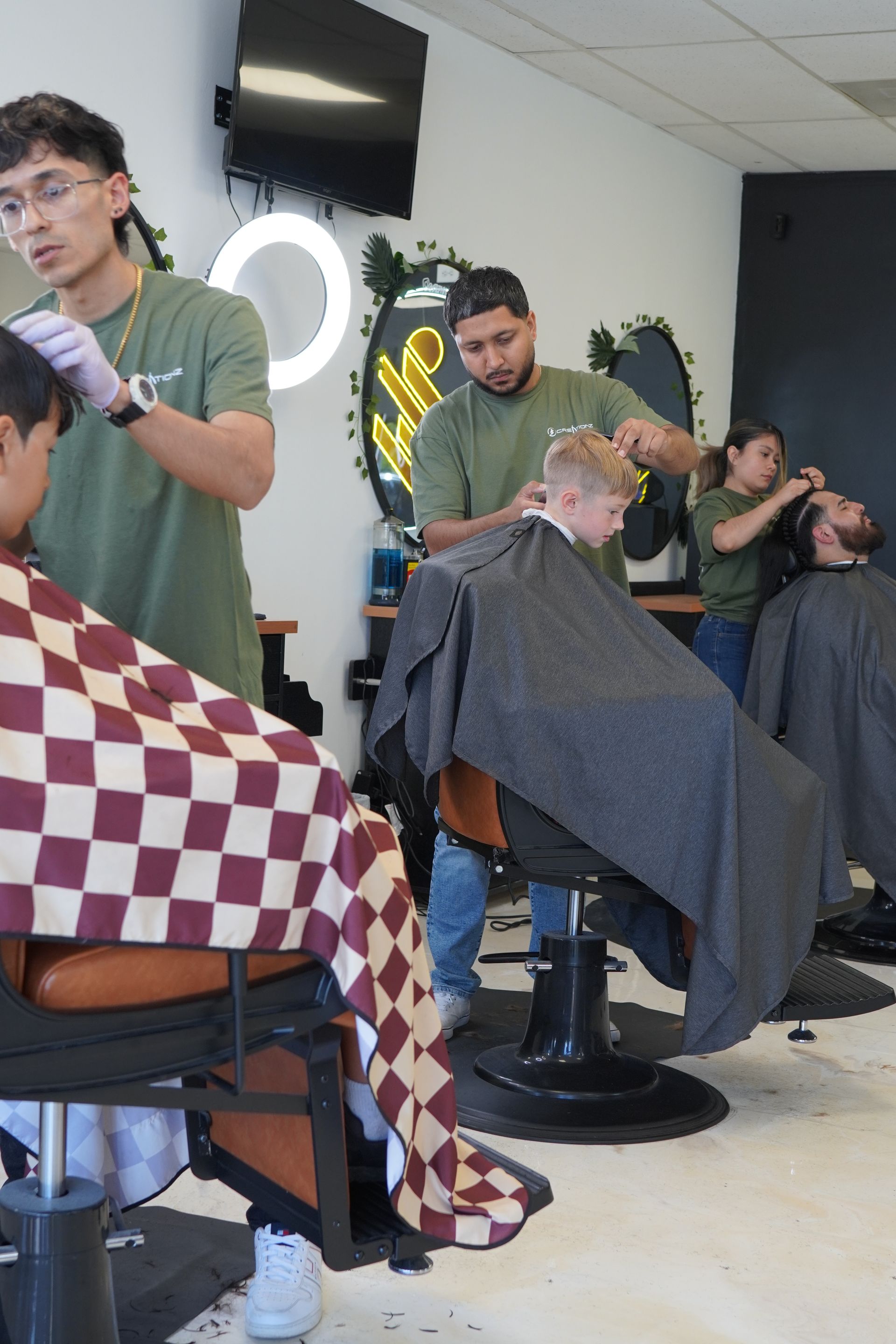 Creationz barbershop in Carol Stream, IL (4)