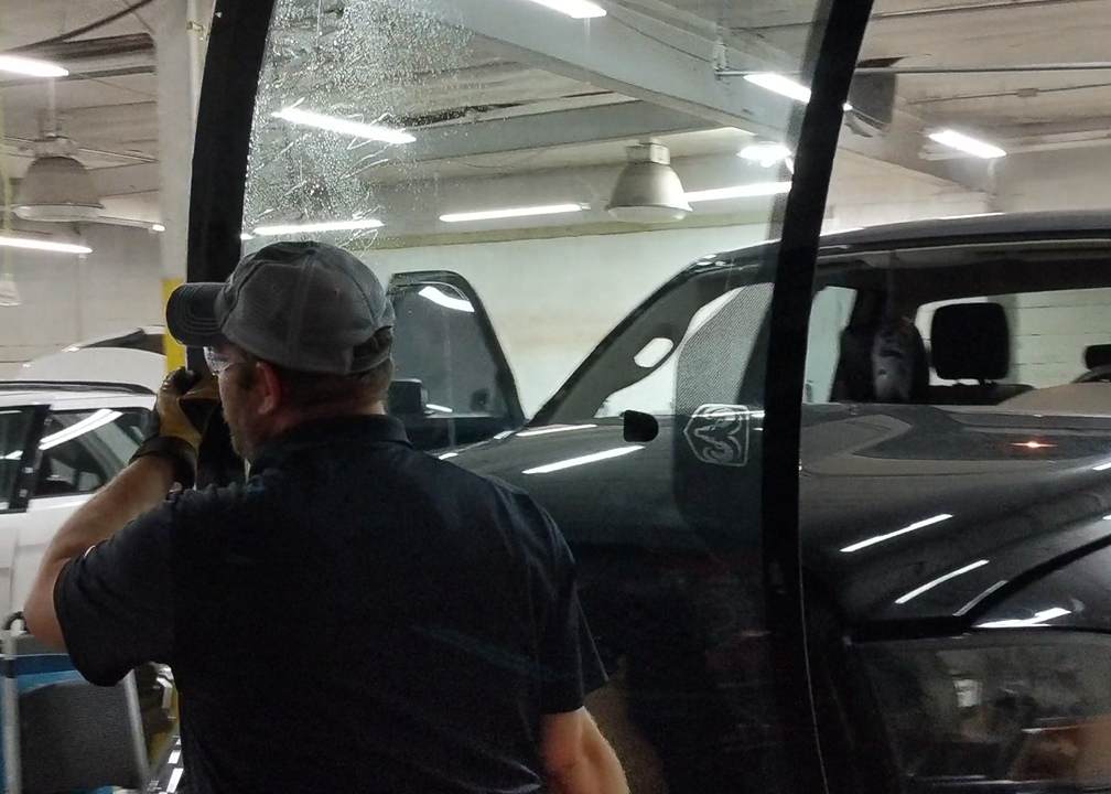 Car Guard Detail & Auto Glass in Green Bay, WI (2)