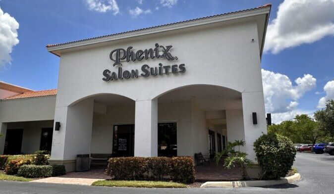 Phenix Salon Suites Fort Myers in Fort Myers, FL (5)