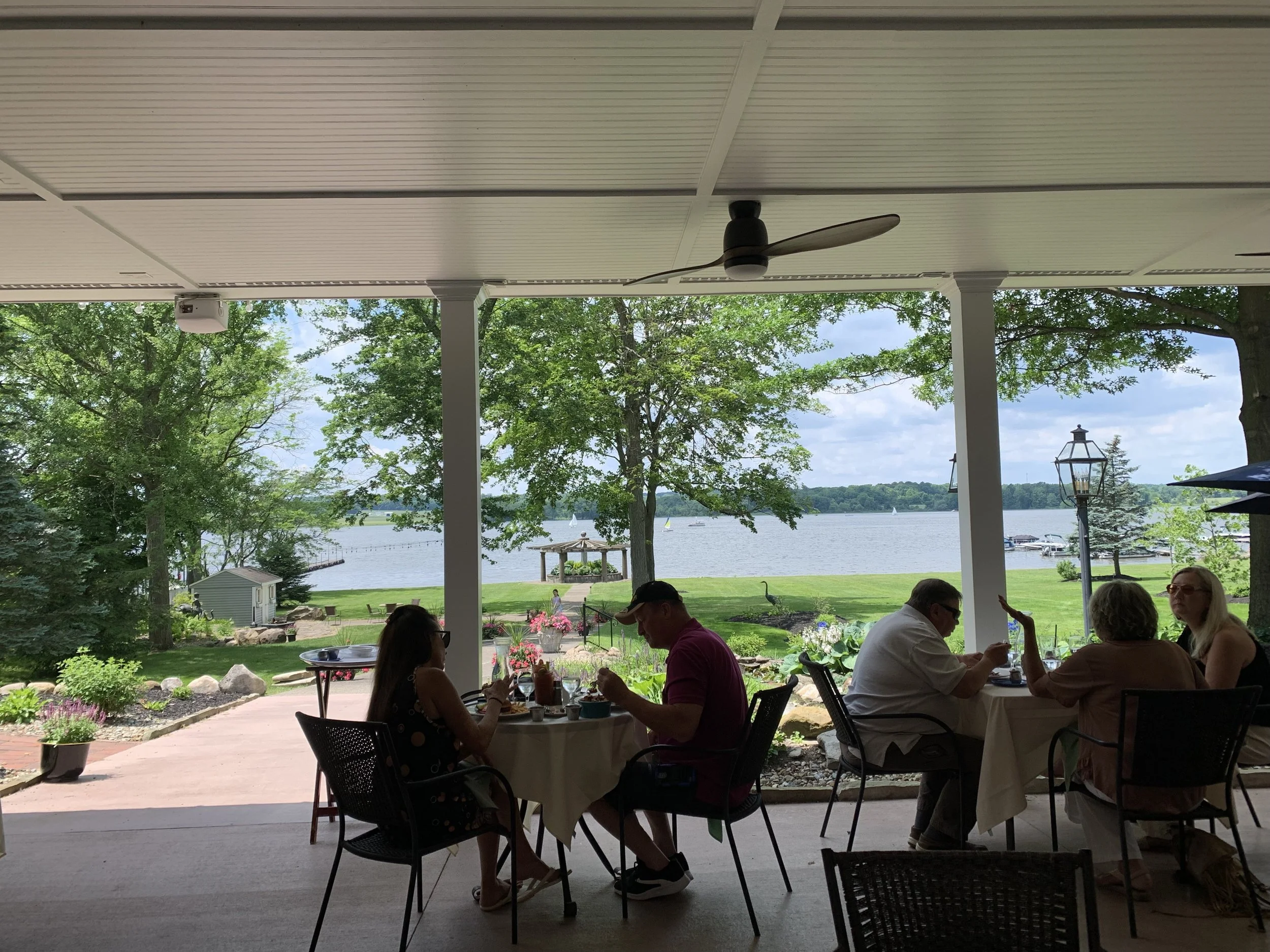 The Oaks Lakeside Restaurant and Event Venue in Chippewa Lake, OH (2)
