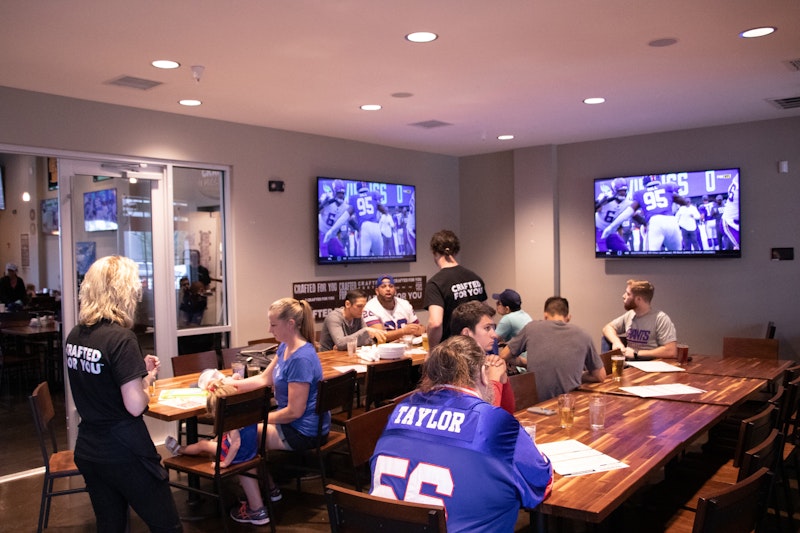 BoomBozz Pizza & Watch Bar in Jeffersonville, IN (3)