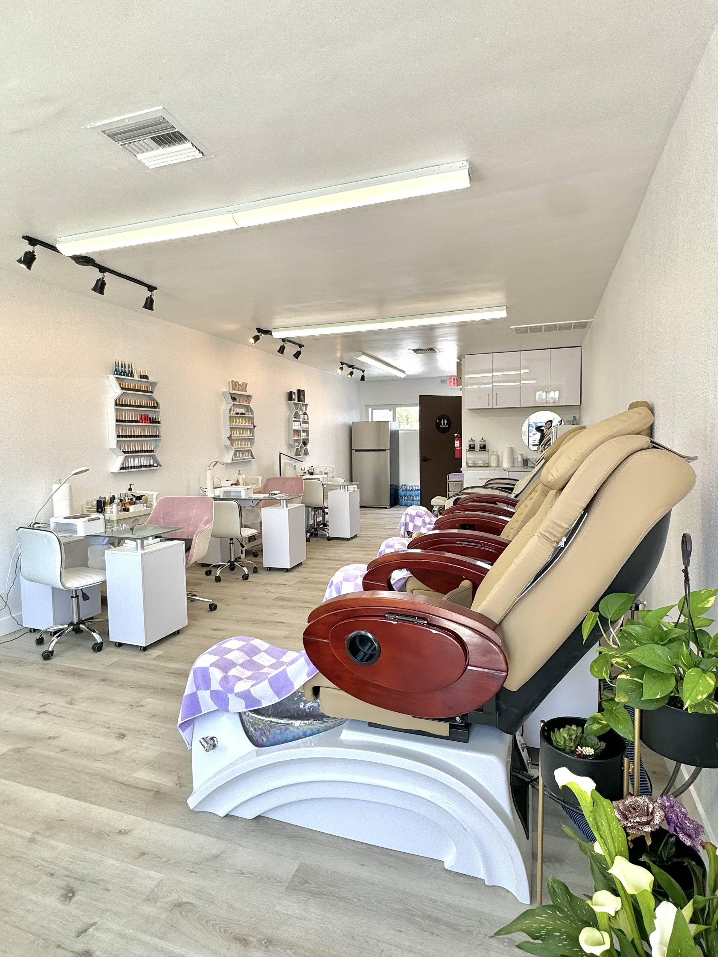 FC Nails & Lashes Spa in Poway, CA (2)