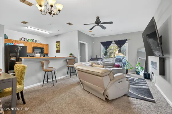Catrice Jones Realtor CENTURY 21 LIGHTHOUSE REALTY in Jacksonville, FL (6)