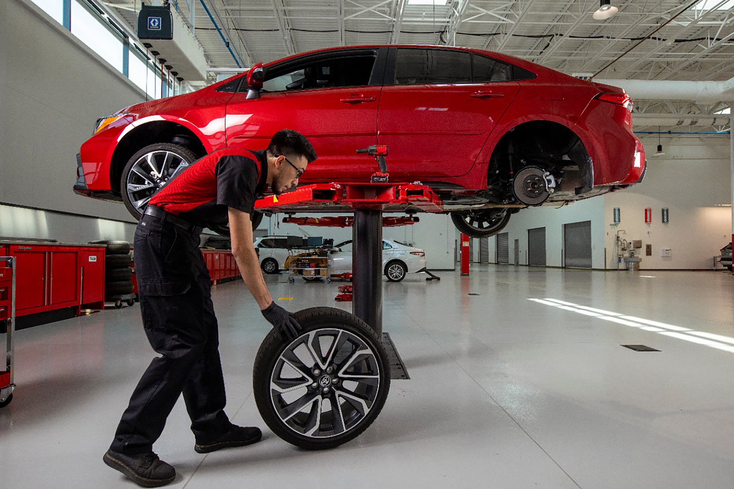 Glen Toyota in Fair Lawn, NJ (5)