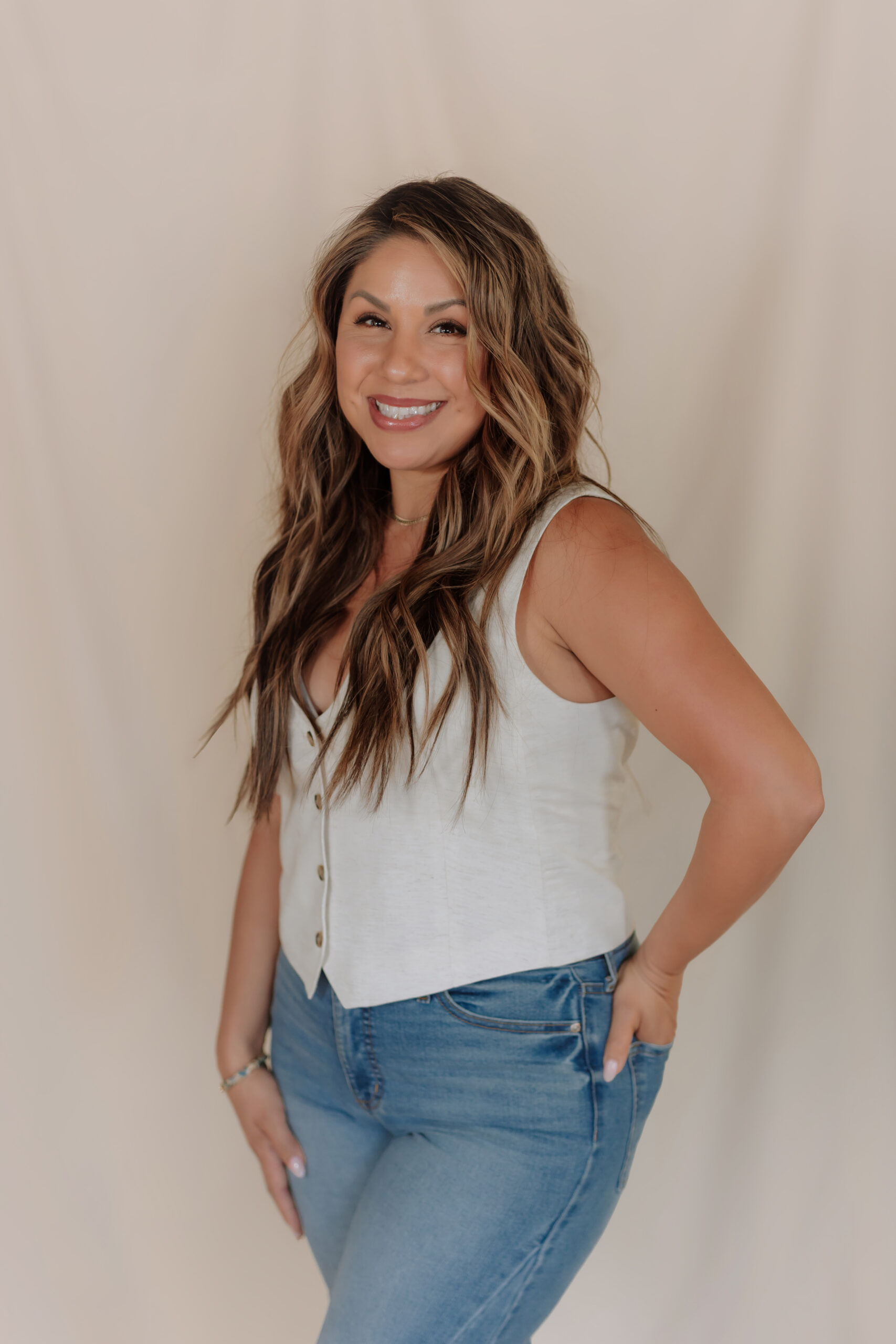 Roots & Mane Hair Studio in Palm Desert, CA (3)