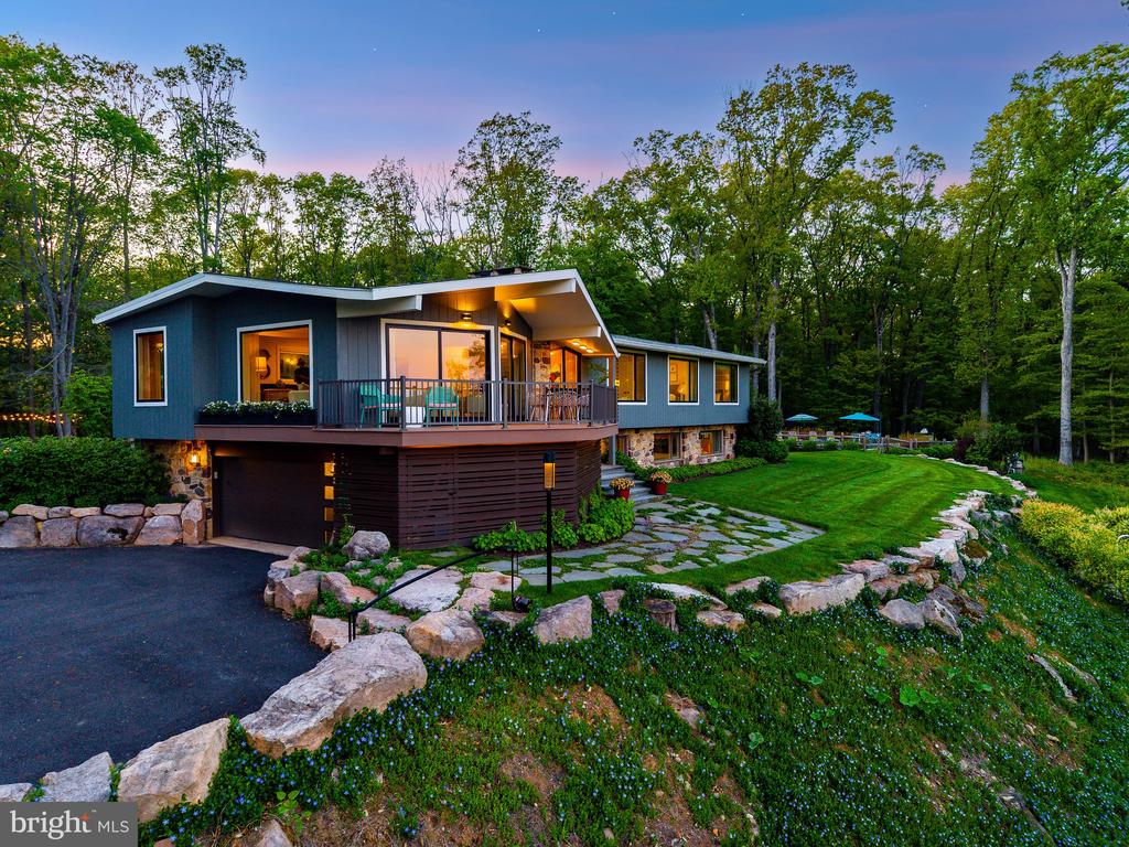 Maureen Reynolds Real Estate in Philadelphia, PA