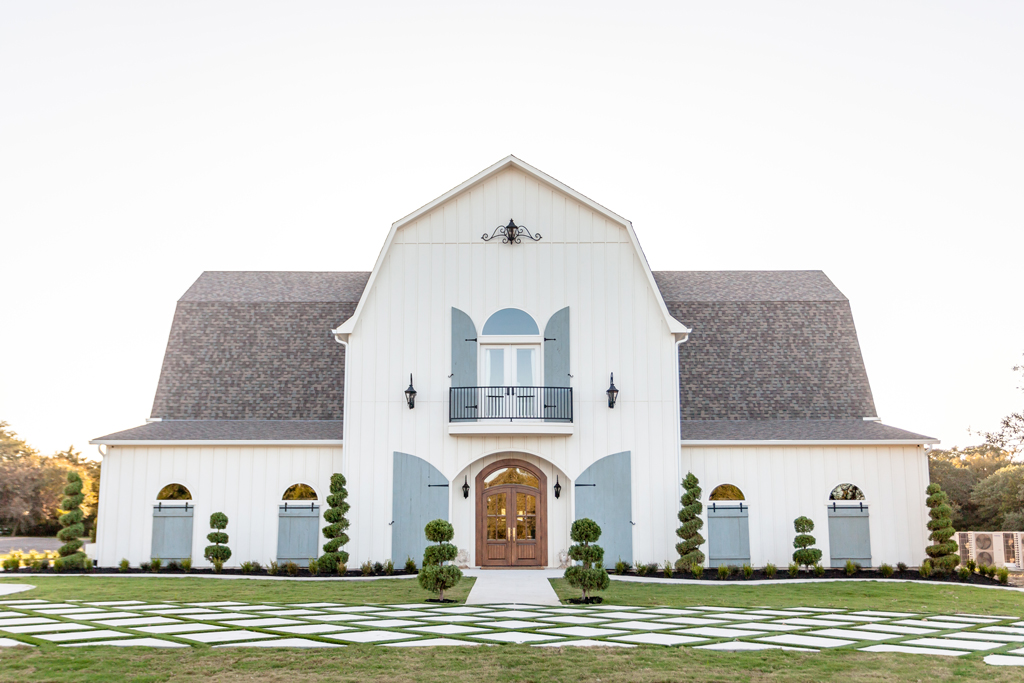 The French Farmhouse Venue in Collinsville, TX (3)