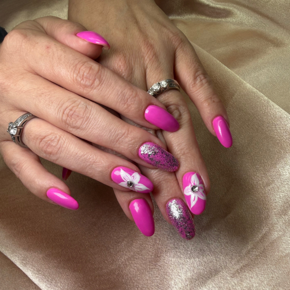 Pinay Nails in Lake Wales, FL (2)