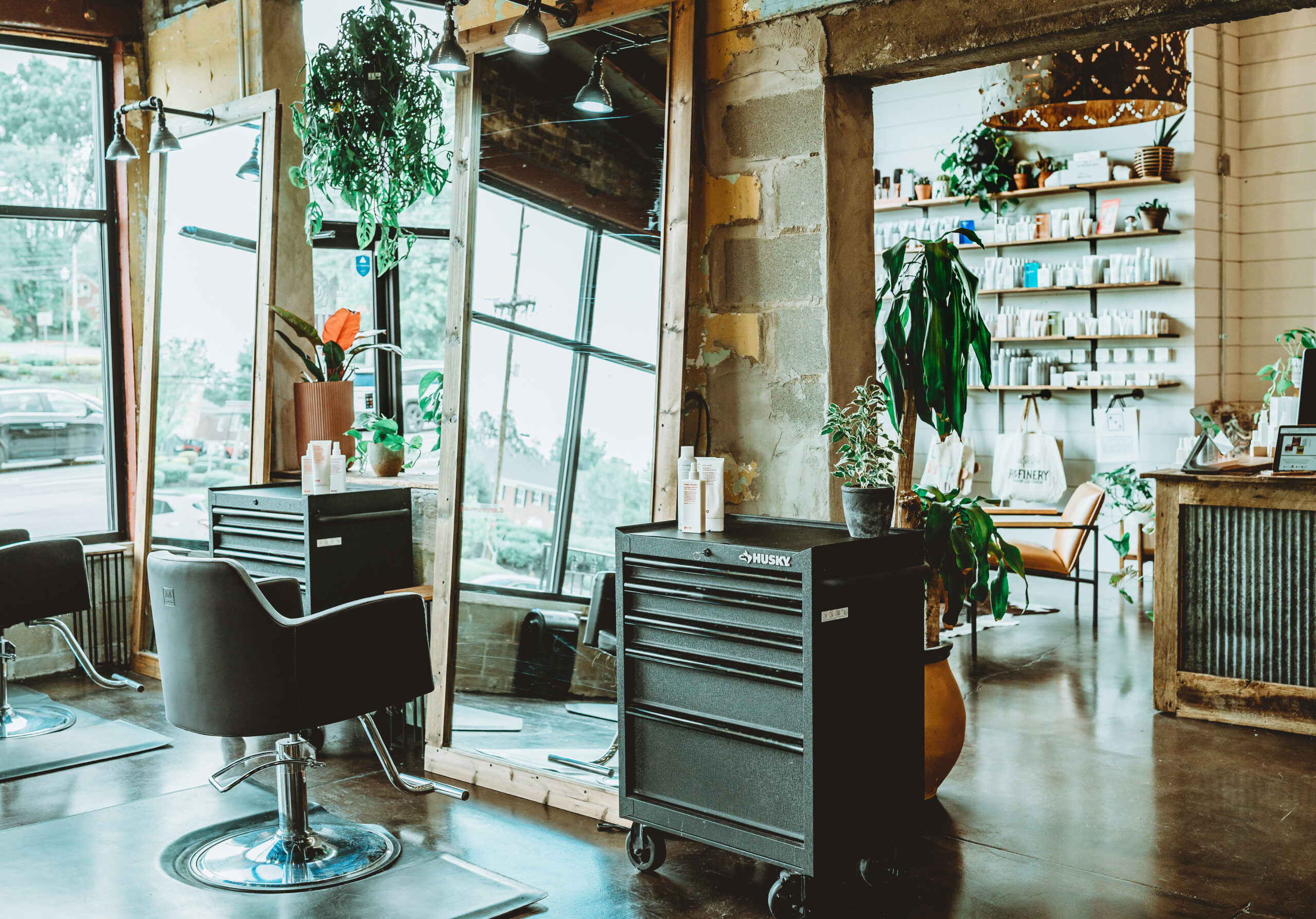 The Refinery Hair Lounge in Middletown, KY (6)