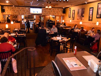 Twin Oaks Lounge in White Oak, PA