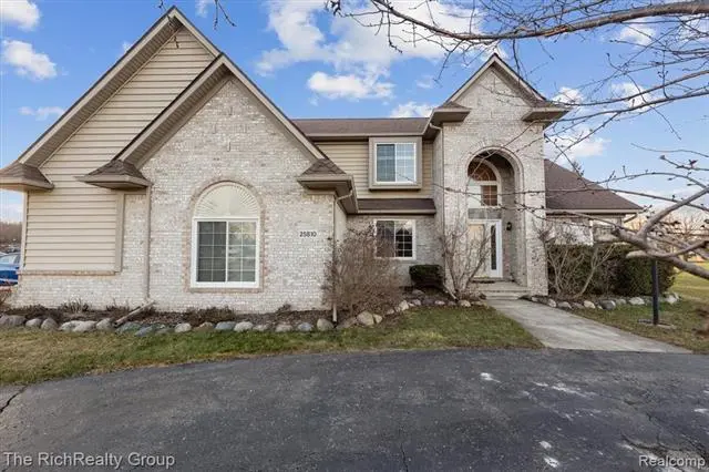 Shannon Bagdonas, Realtor in Allen Park, MI (6)