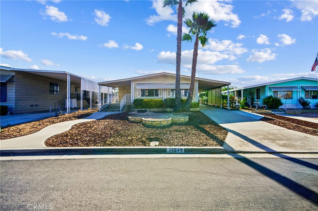 Reese Purinton REALTOR® Global Luxury Specialist in Canyon Lake, CA (5)