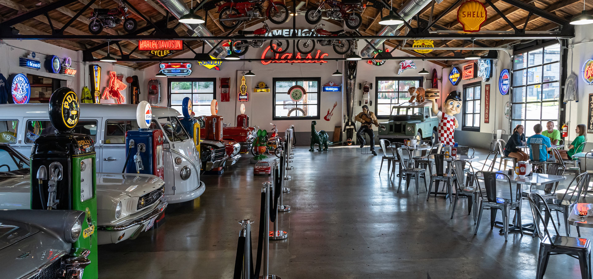 Chloe's Diner in Massillon, OH