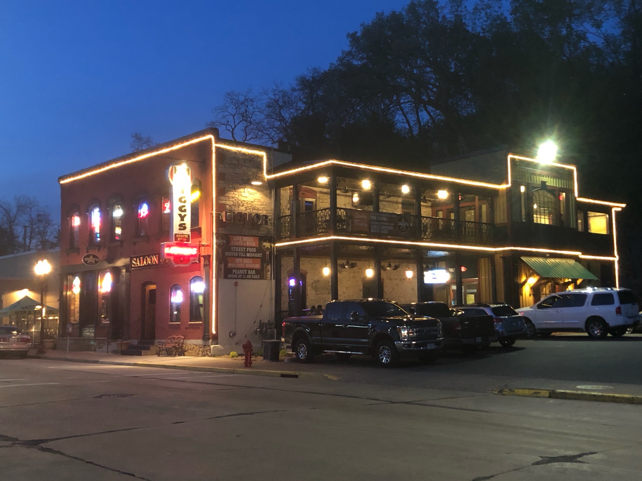 Max's Social House in Hudson, WI (3)