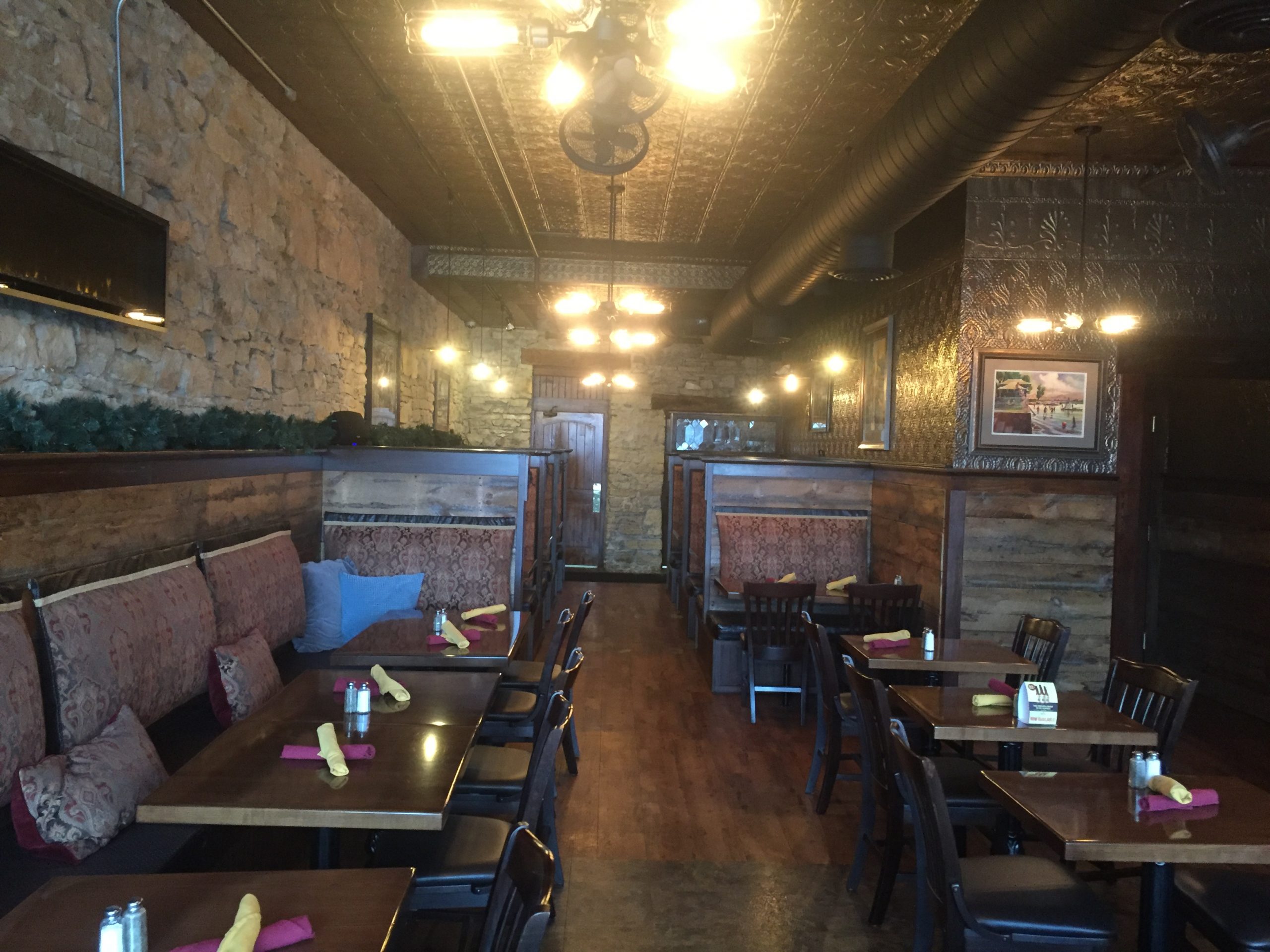 Max's Social House in Hudson, WI (4)