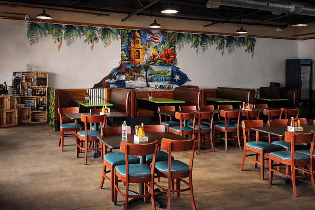 Caribe Restaurant & Bar in Leesburg, FL