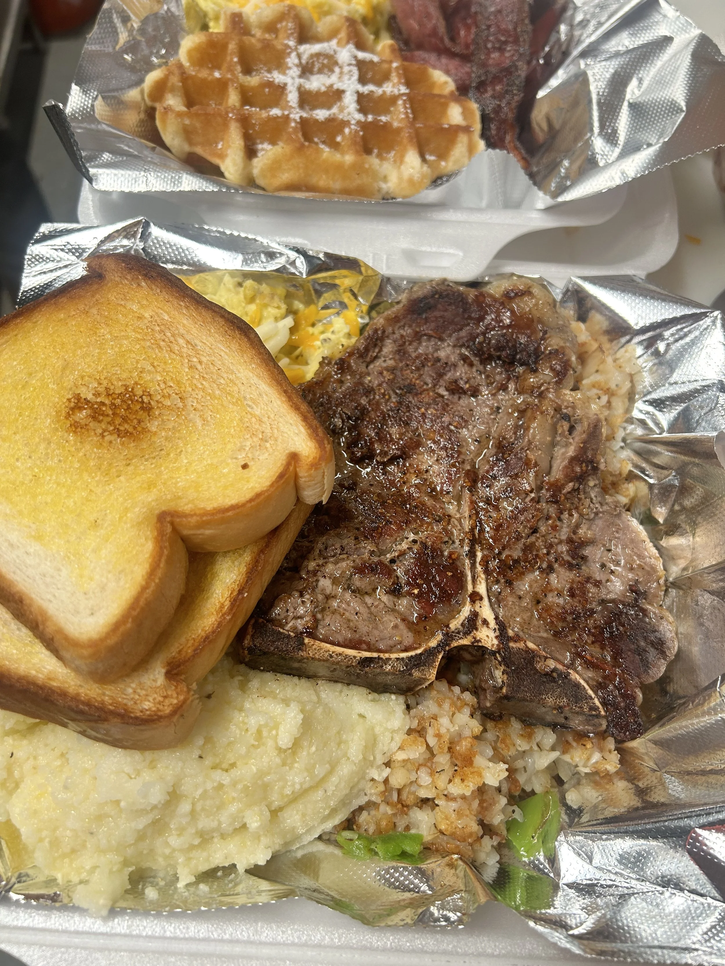 Samone's Kitchen in Cleveland, OH
