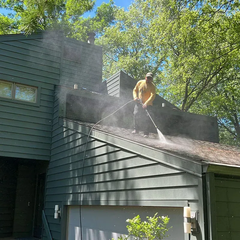 Avellas Cleaning in Madison, WI