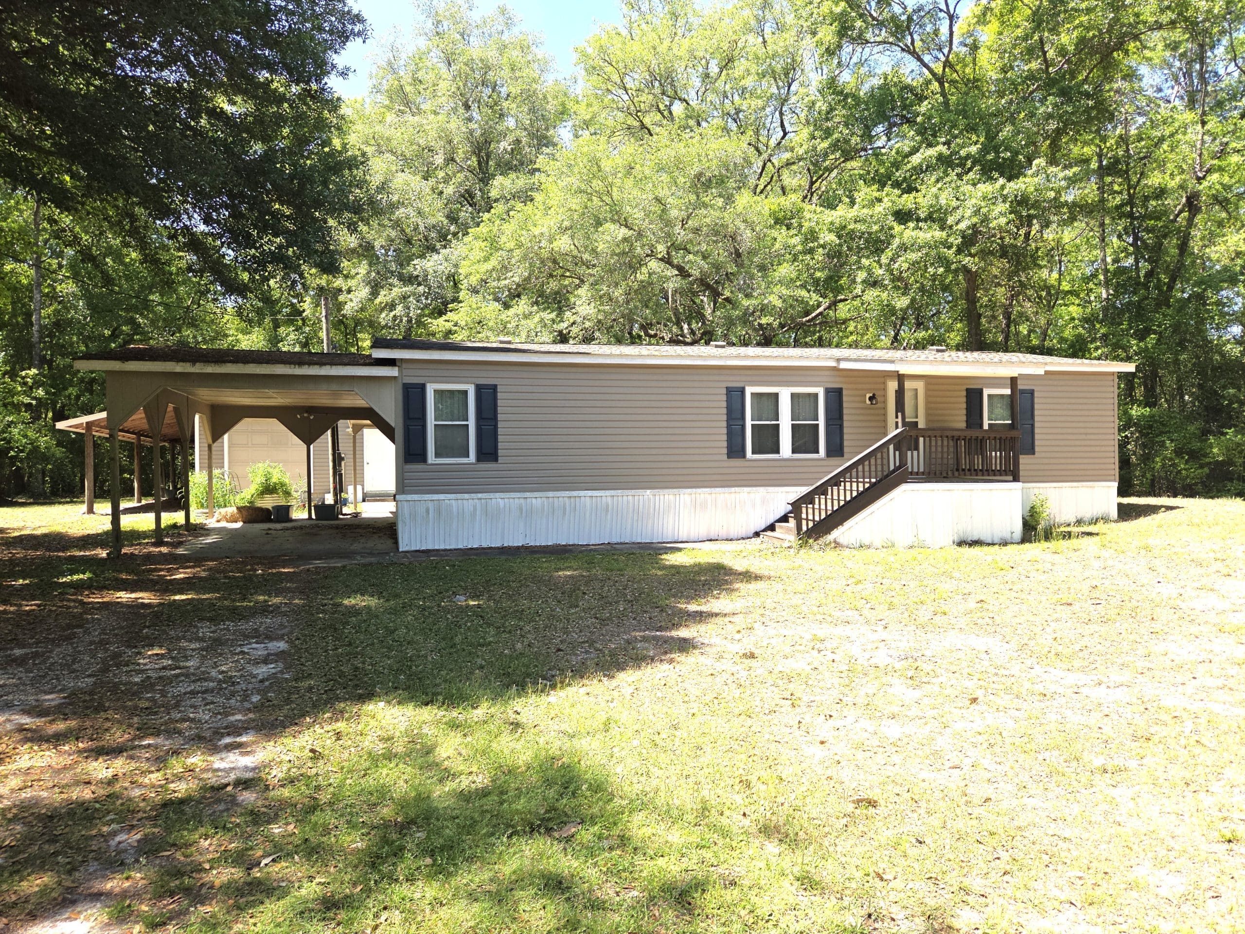 850 Hometown Realty in Bristol, FL