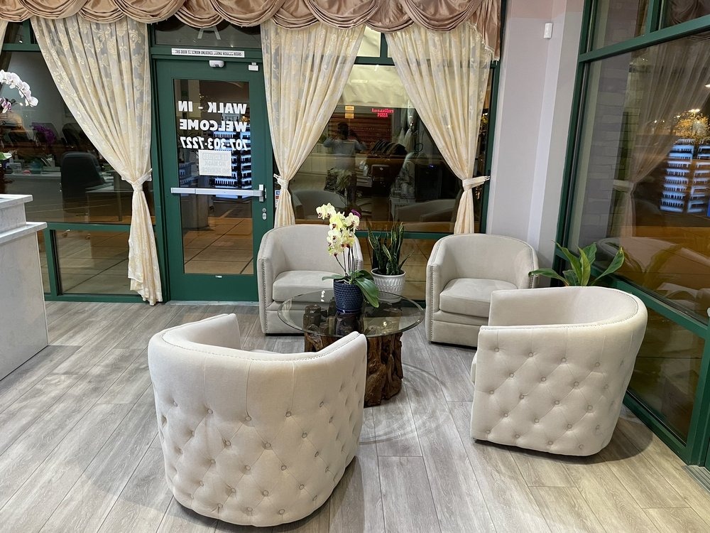 La Belle Nail Lounge in Santa Rosa, CA (2)
