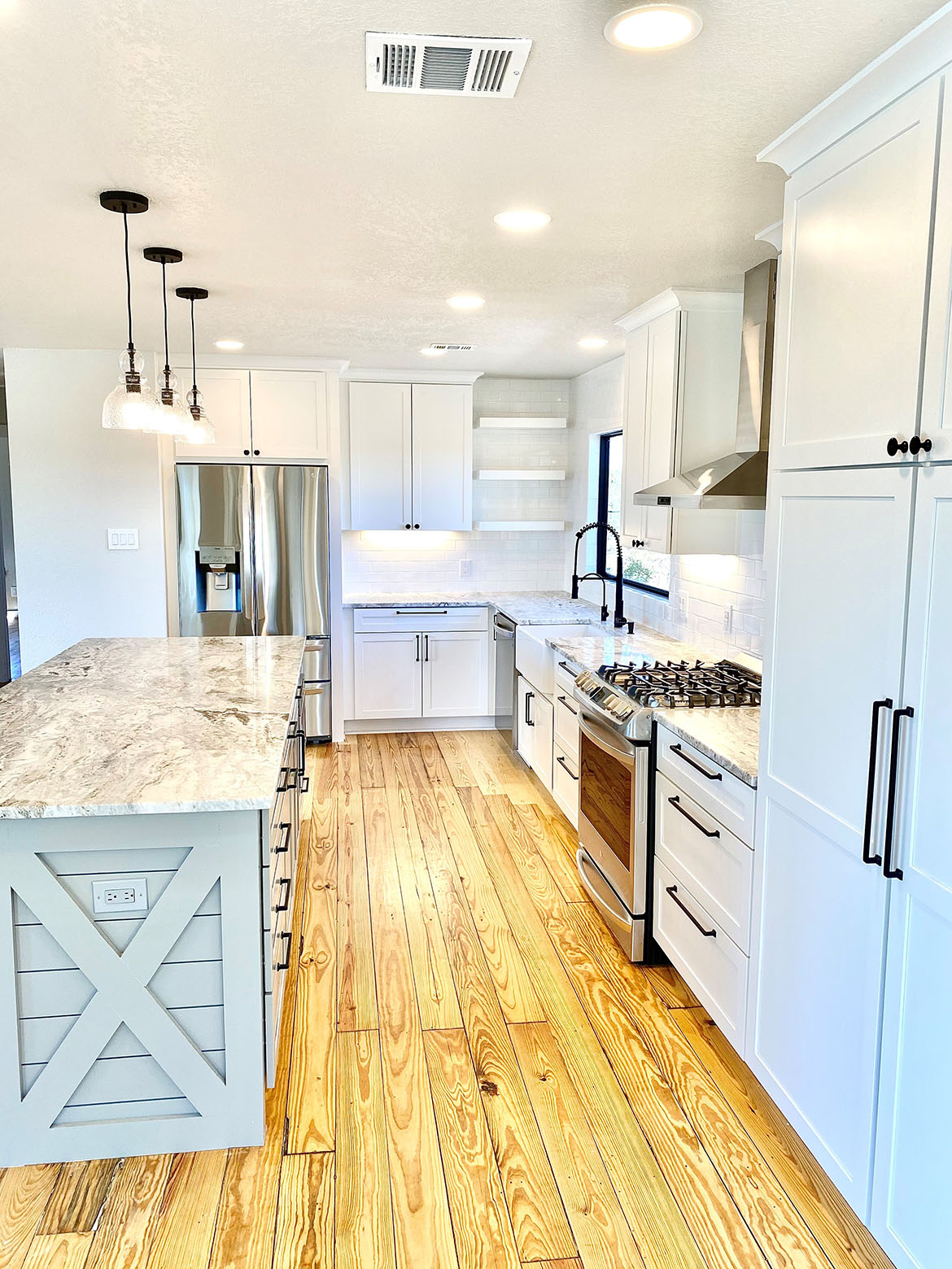 Ballroom Baths & Home Design Inc in Bergheim, TX (3)