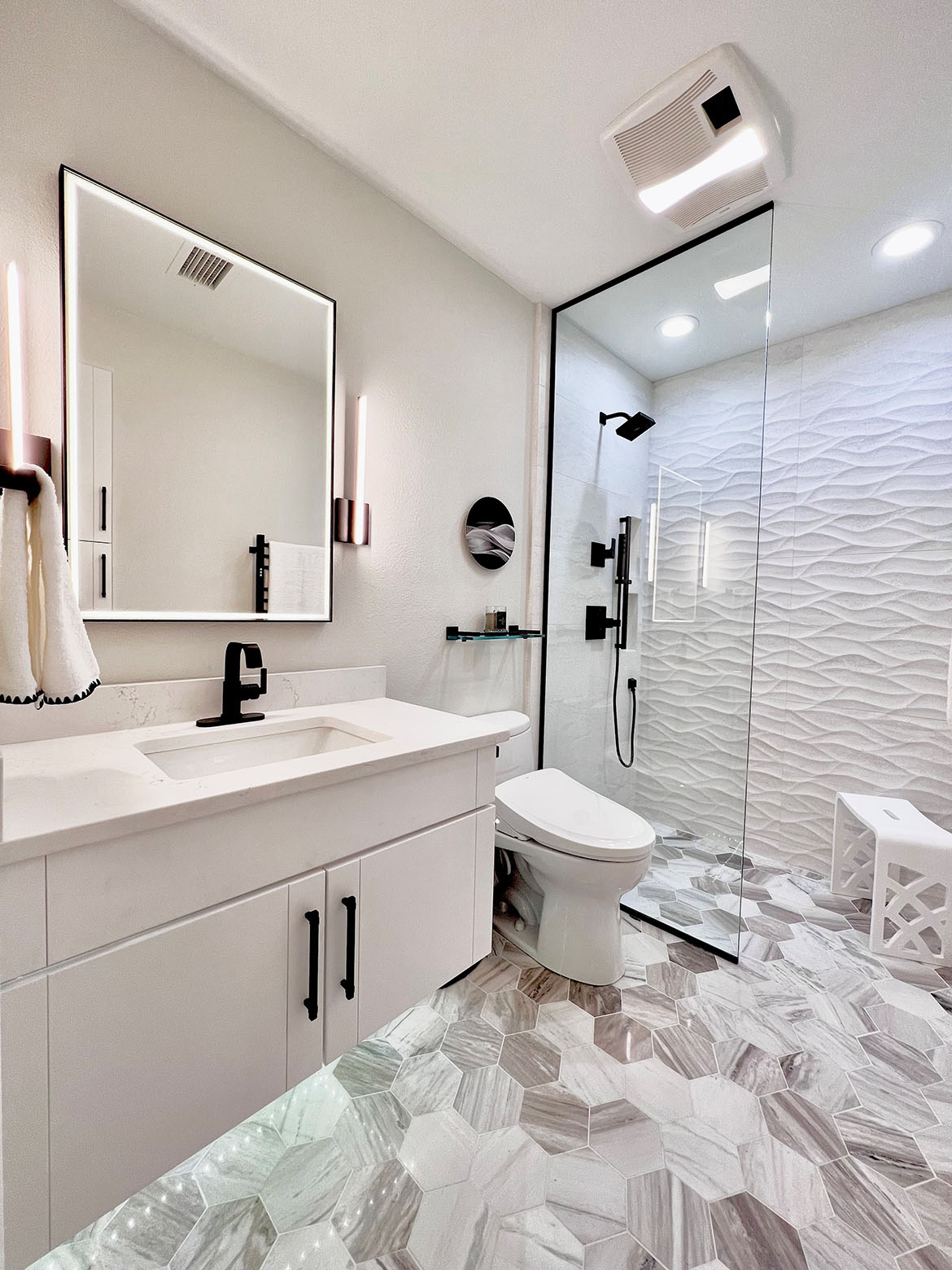 Ballroom Baths & Home Design Inc in Bergheim, TX (5)