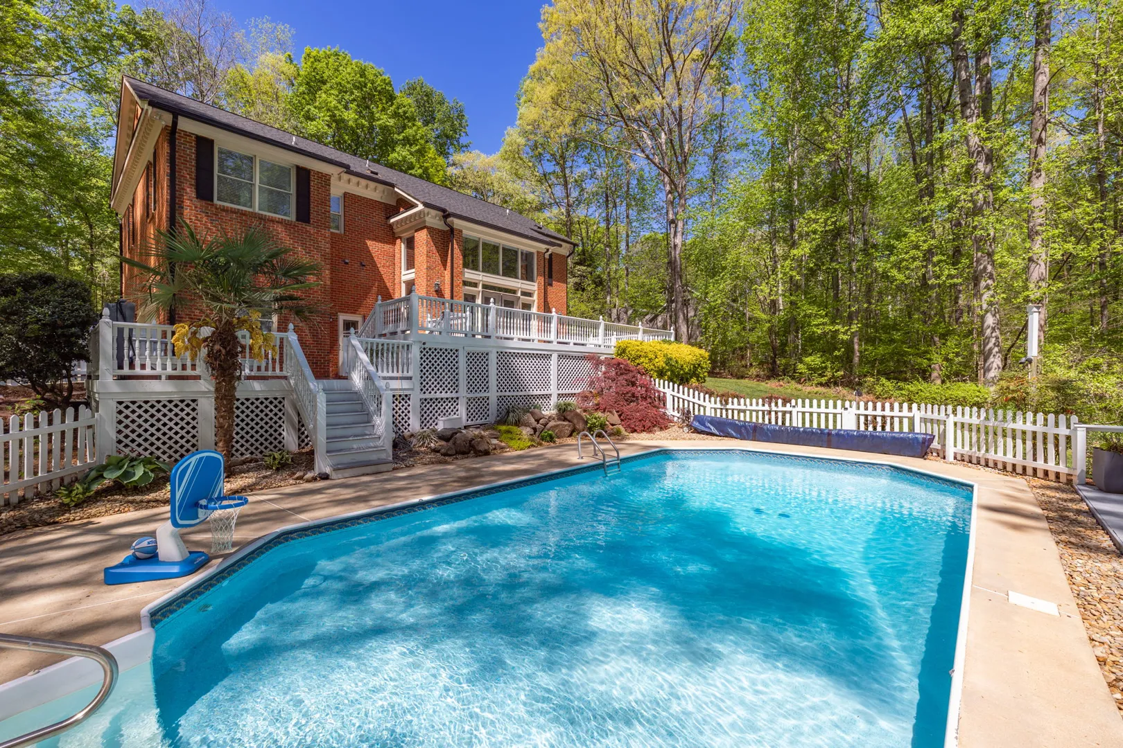 Angela Moran Real Estate | United Realty Group in Stokesdale, NC (6)