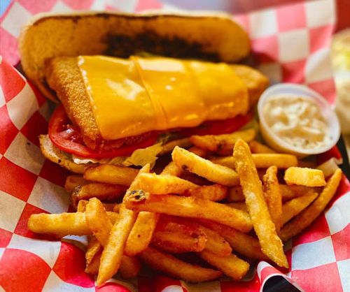 Vinny's Sports Bar & Grill in New Richmond, WI (6)