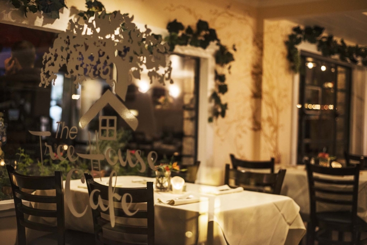 Treehouse Café in Carmel-By-The-Sea, CA