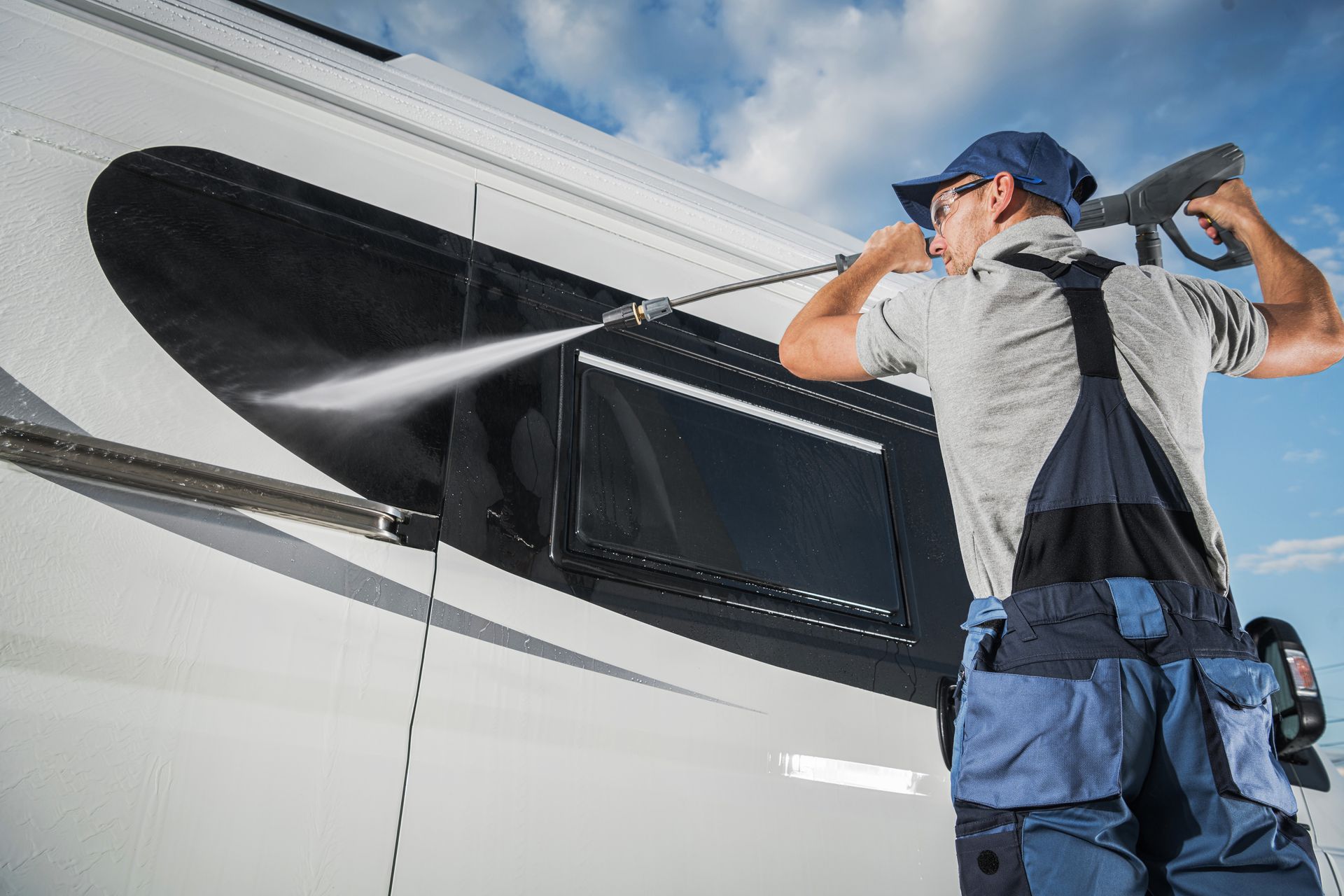 ONSITE AUTO DETAILING LLC. in Stockbridge, WI (2)