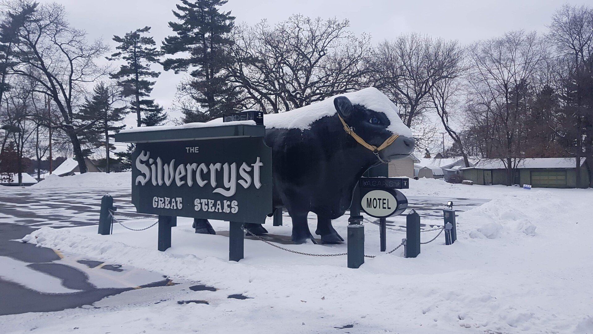 Silvercryst Supper Club Resort & Motel in Wautoma, WI (5)