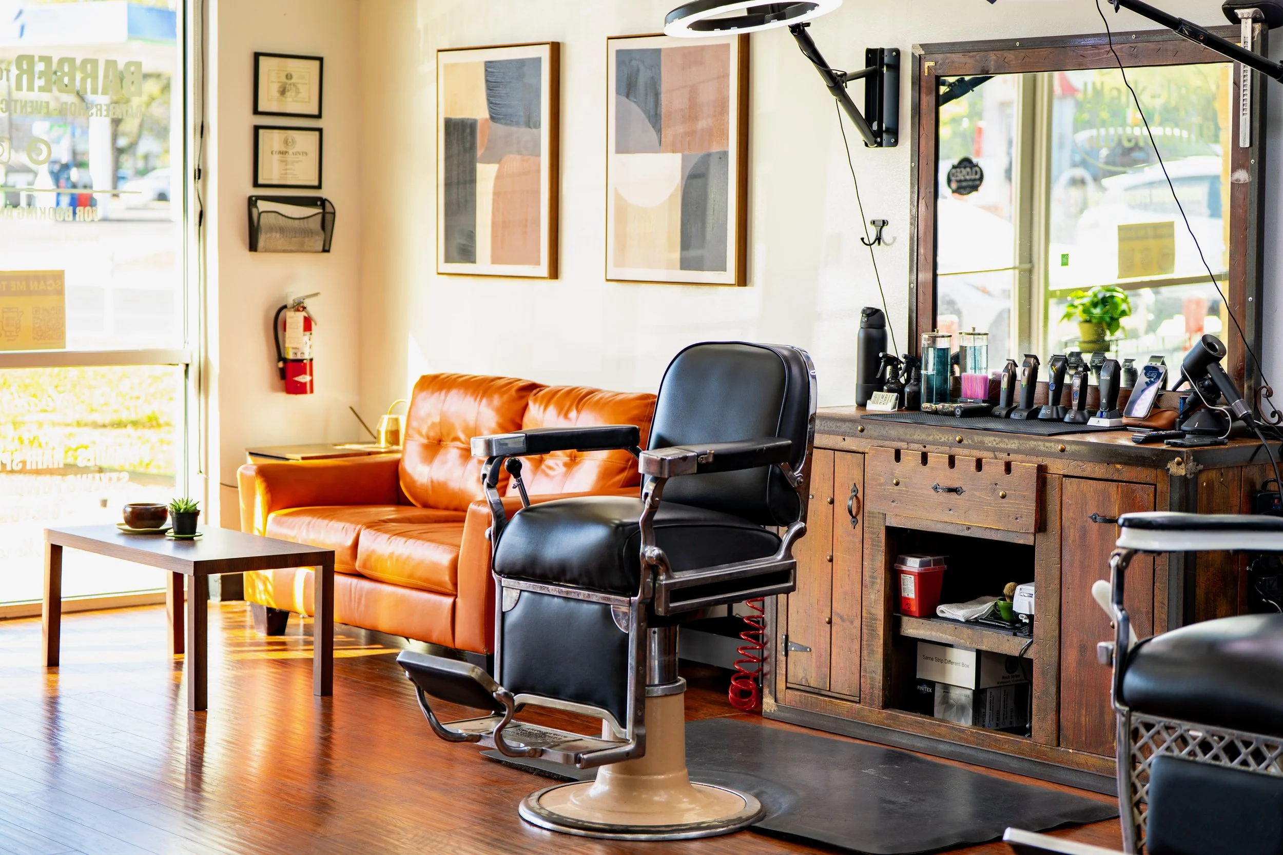 Humble Hustle Barbershop in Austin, TX (2)