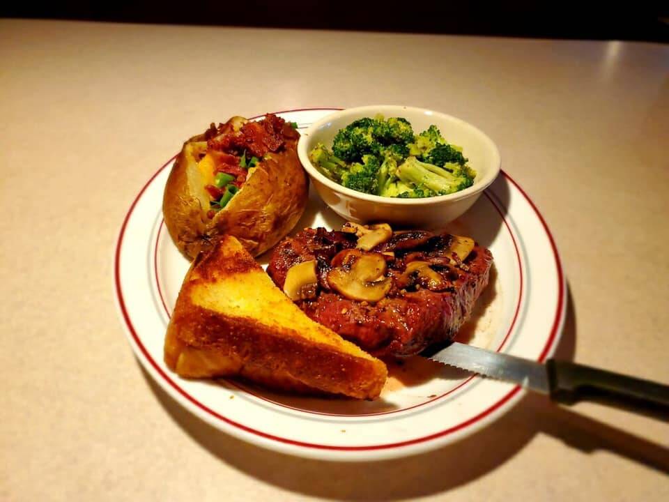 Hoosier Bar & Grill in Bloomington, IN (5)